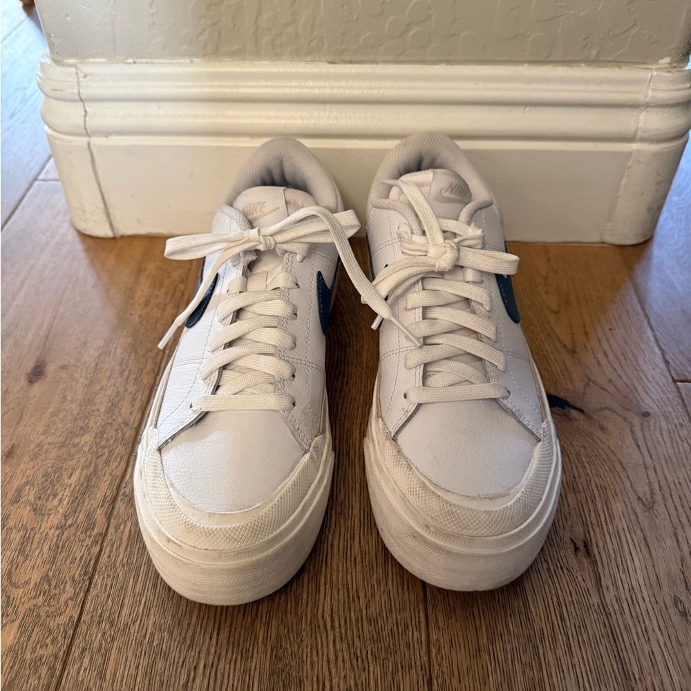Nike White Court Legacy Sneakers